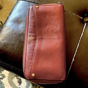 Vince comuto New York wallet
